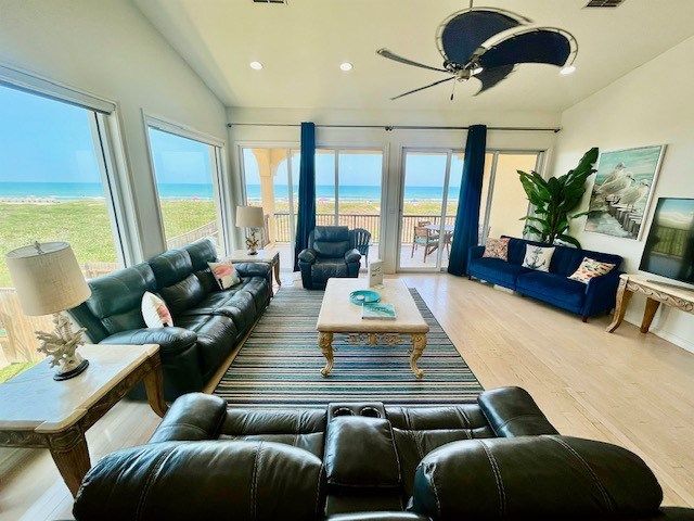 4020 Gulf Blvd., South Padre Island, TX 78597