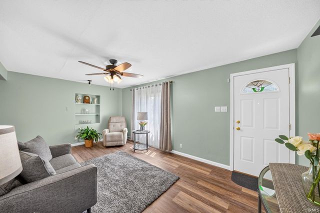 234 W La Salle Avenue, Mishawaka, IN 46545