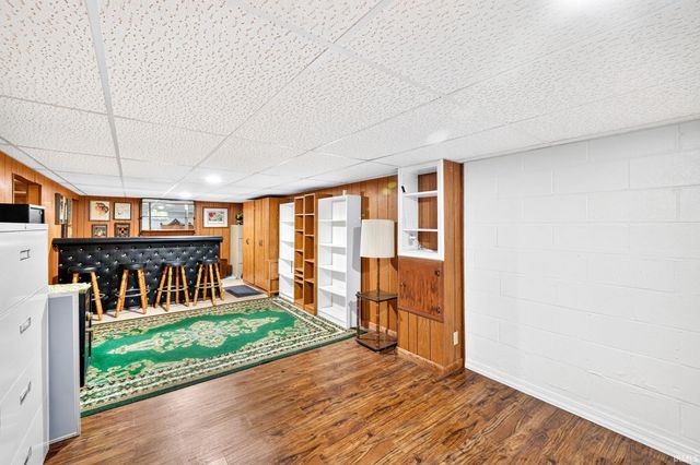 234 W La Salle Avenue, Mishawaka, IN 46545