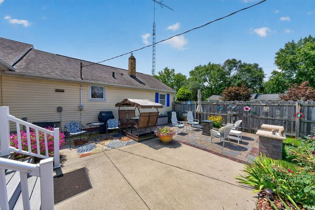 234 W La Salle Avenue, Mishawaka, IN 46545