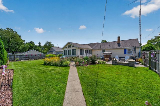 234 W La Salle Avenue, Mishawaka, IN 46545
