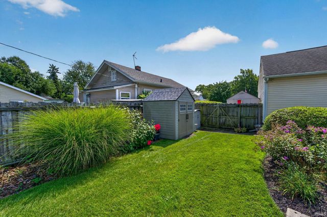 234 W La Salle Avenue, Mishawaka, IN 46545