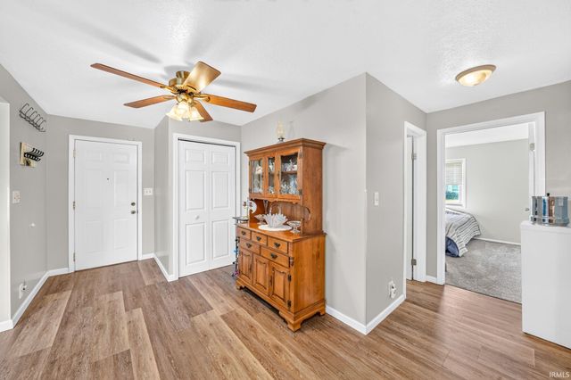 234 W La Salle Avenue, Mishawaka, IN 46545