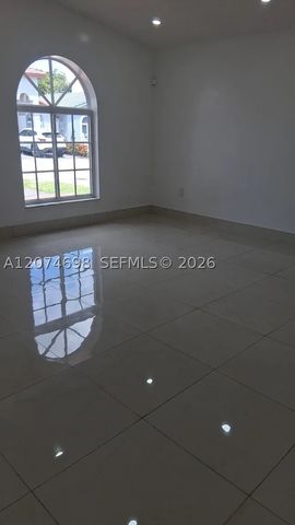 7001 W 35th Ave 175, Hialeah, FL 33018