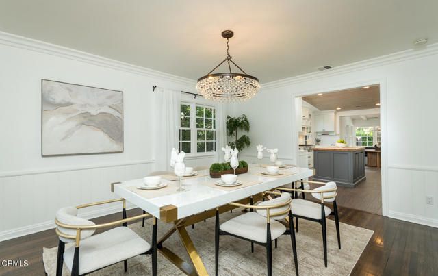 2042 Los Amigos Street, La Canada Flintridge, CA 91011