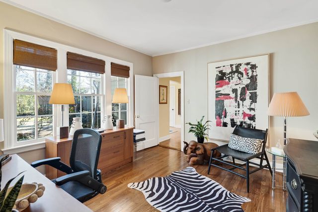 404 WILLIAMSBURG LN, Memphis, TN 38117