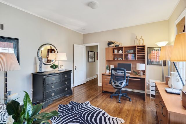 404 WILLIAMSBURG LN, Memphis, TN 38117