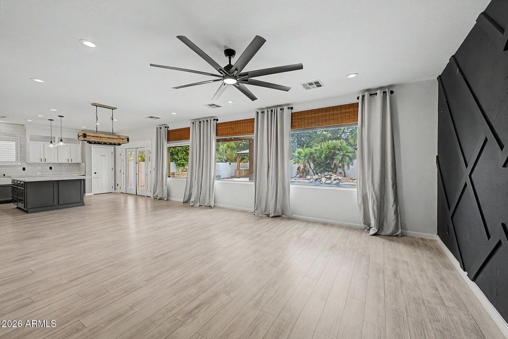 Image 9 of property listing at 12708 N 148TH Drive, Surprise, AZ 85379