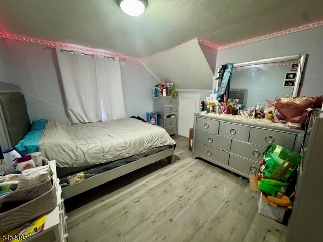 165 5Th Ave, Hawthorne Boro, NJ 07506