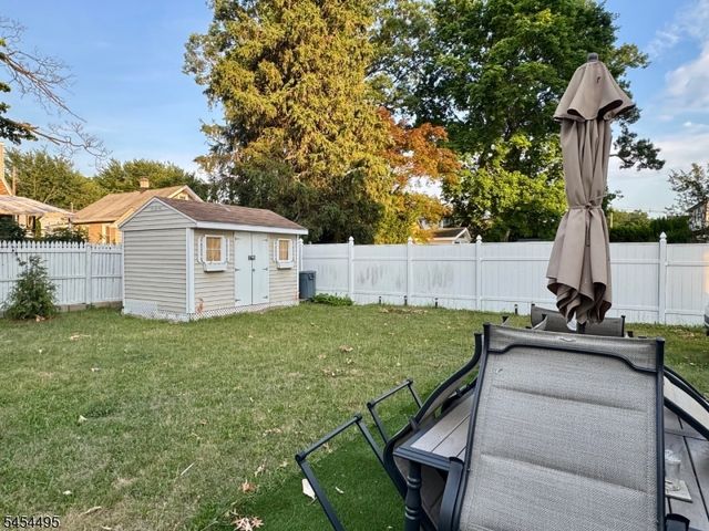 165 5Th Ave, Hawthorne Boro, NJ 07506