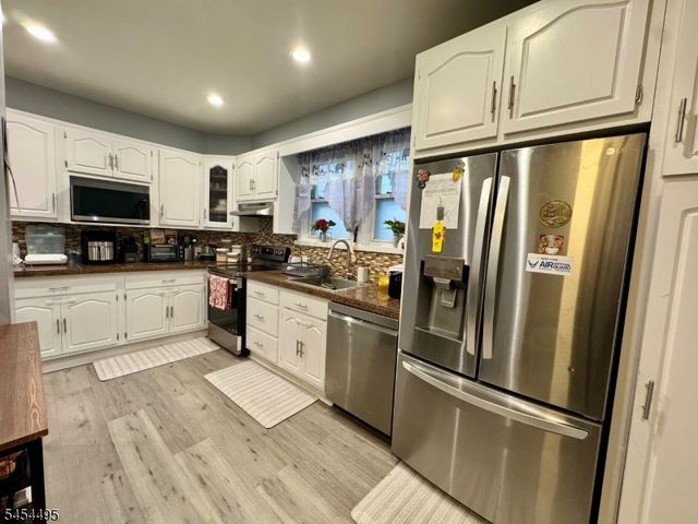 165 5Th Ave, Hawthorne Boro, NJ 07506