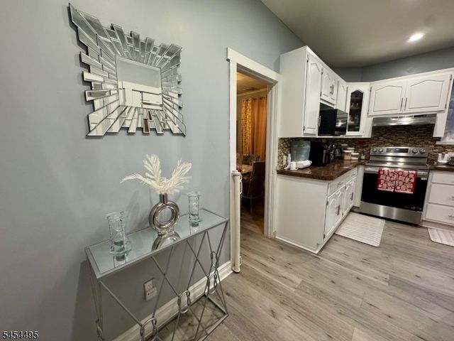 165 5Th Ave, Hawthorne Boro, NJ 07506