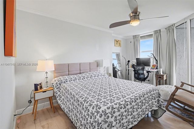 300 Three Islands Blvd PH3A, Hallandale Beach, FL 33009