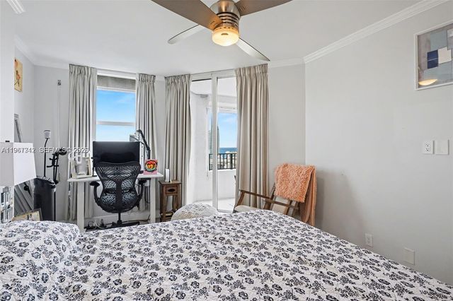 300 Three Islands Blvd PH3A, Hallandale Beach, FL 33009