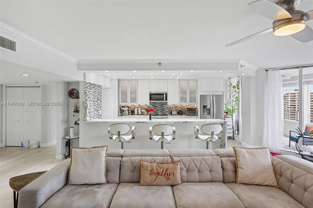 300 Three Islands Blvd PH3A, Hallandale Beach, FL 33009