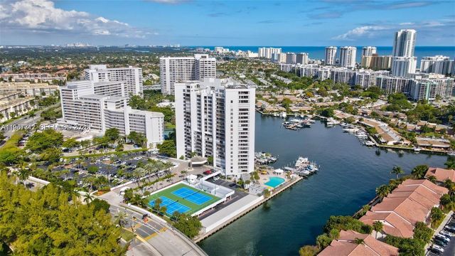 300 Three Islands Blvd PH3A, Hallandale Beach, FL 33009
