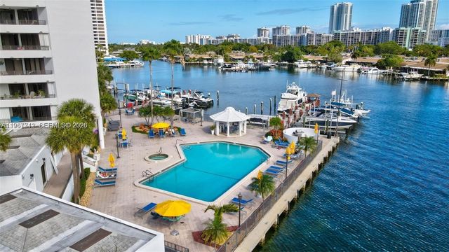 300 Three Islands Blvd PH3A, Hallandale Beach, FL 33009