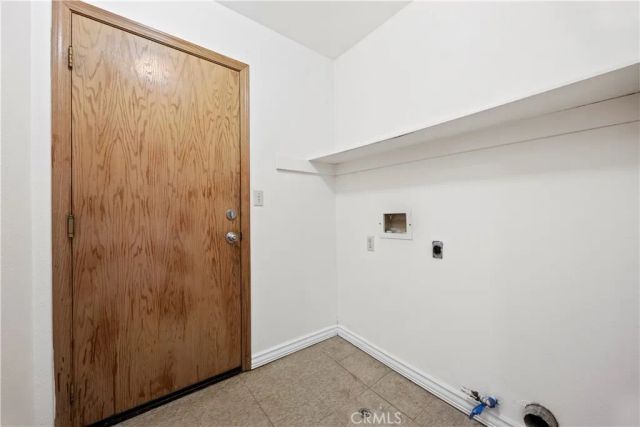 1644 W Date Ave, Porterville, CA 93257