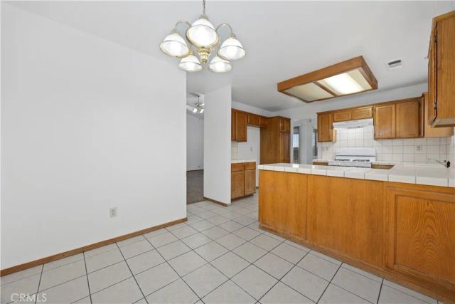 1644 W Date Ave, Porterville, CA 93257