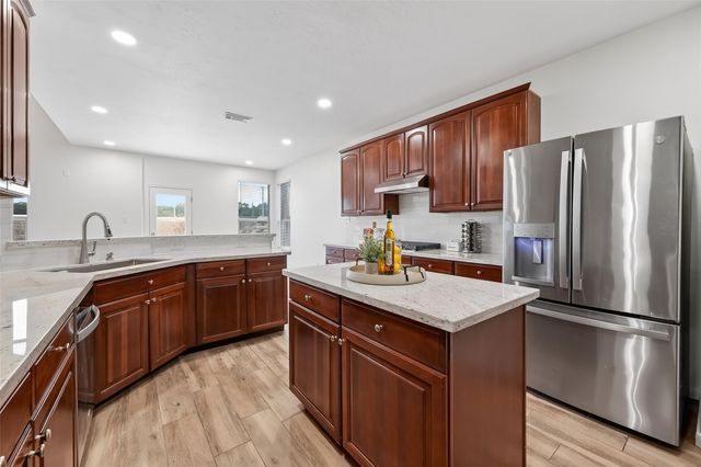 8331 Calico Canyon Drive, Tomball, TX 77375