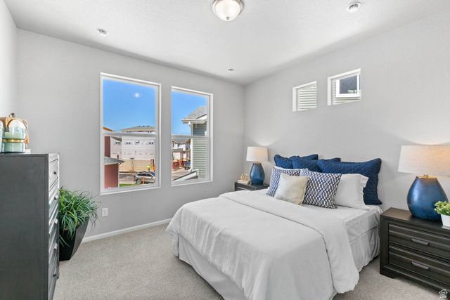 379 E HALLS CREEK RD, Saratoga Springs, UT 84045