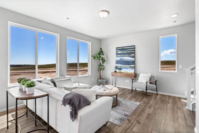 379 E HALLS CREEK RD, Saratoga Springs, UT 84045