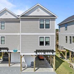 825 N New River Drive B, Holly Ridge, NC 28445