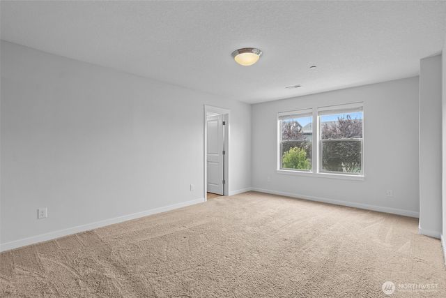 180 N 44th Place, Ridgefield, WA 98642