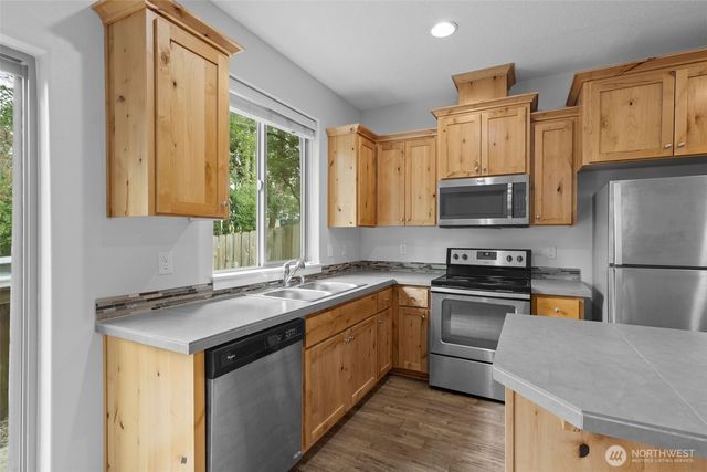180 N 44th Place, Ridgefield, WA 98642