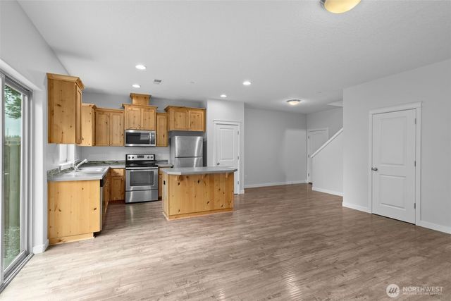 180 N 44th Place, Ridgefield, WA 98642
