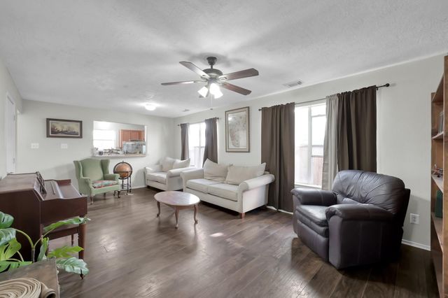 33127 Cottonwood Bend, Magnolia, TX 77354