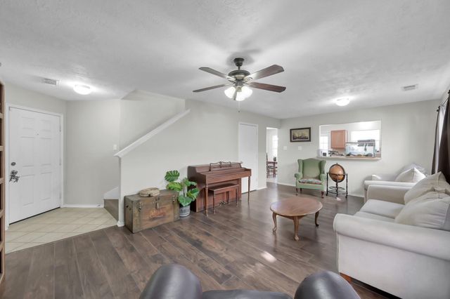 33127 Cottonwood Bend, Magnolia, TX 77354