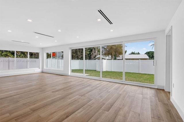 1917 N Swinton Avenue, Delray Beach, FL 33444