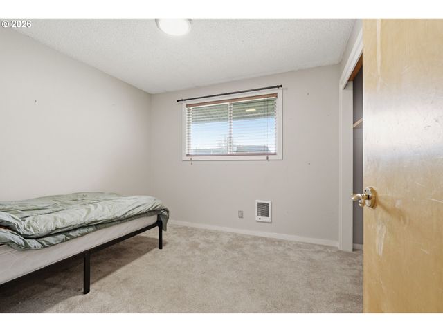 51881 Se 6TH St, Scappoose, OR 97056