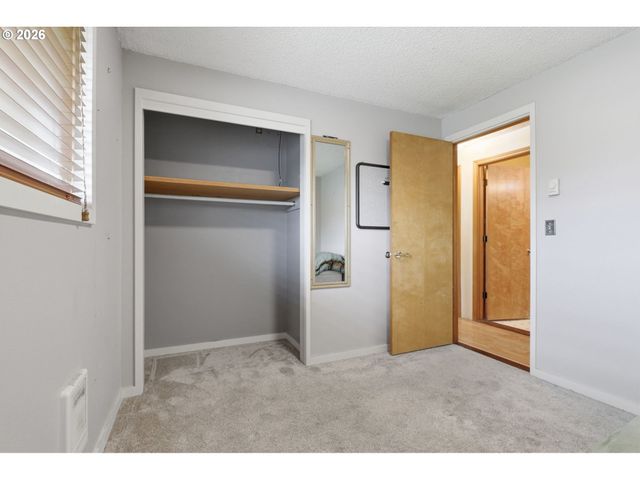 51881 Se 6TH St, Scappoose, OR 97056