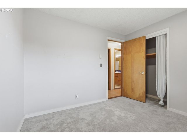 51881 Se 6TH St, Scappoose, OR 97056