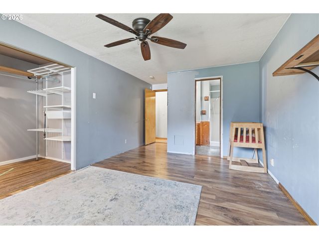 51881 Se 6TH St, Scappoose, OR 97056