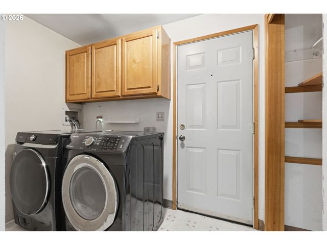 51881 Se 6TH St, Scappoose, OR 97056