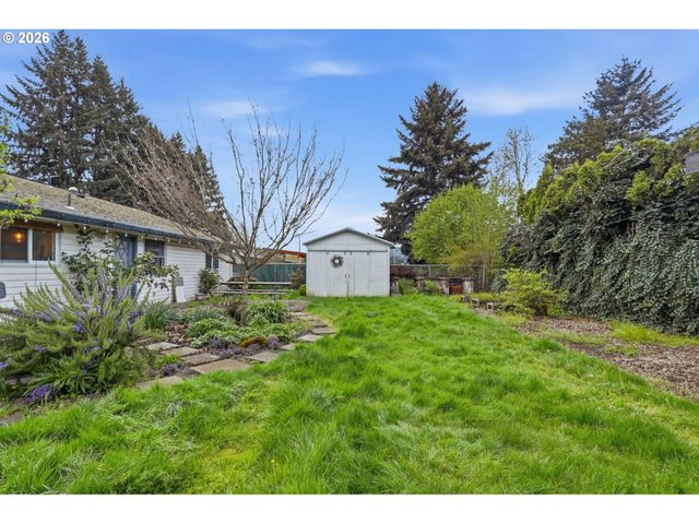 51881 Se 6TH St, Scappoose, OR 97056