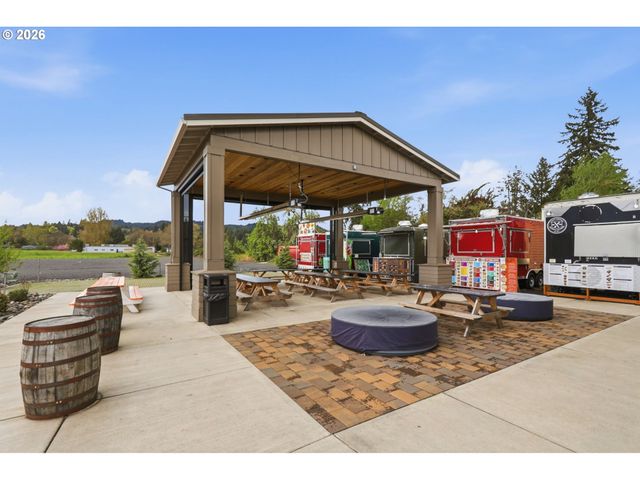 51881 Se 6TH St, Scappoose, OR 97056