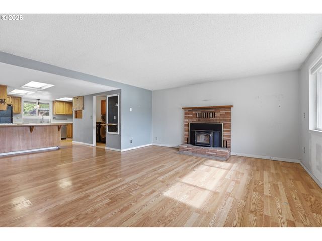 51881 Se 6TH St, Scappoose, OR 97056