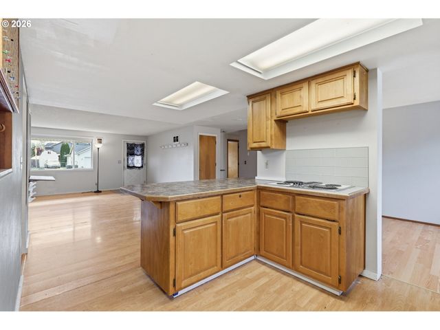 51881 Se 6TH St, Scappoose, OR 97056