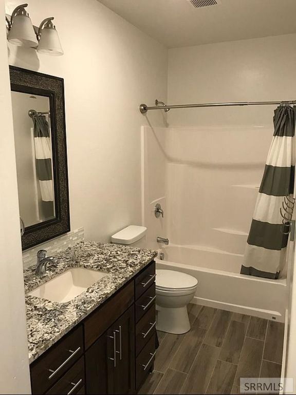 Image 22 of property listing at 161 Walnut Drive, Ashton, ID 83420