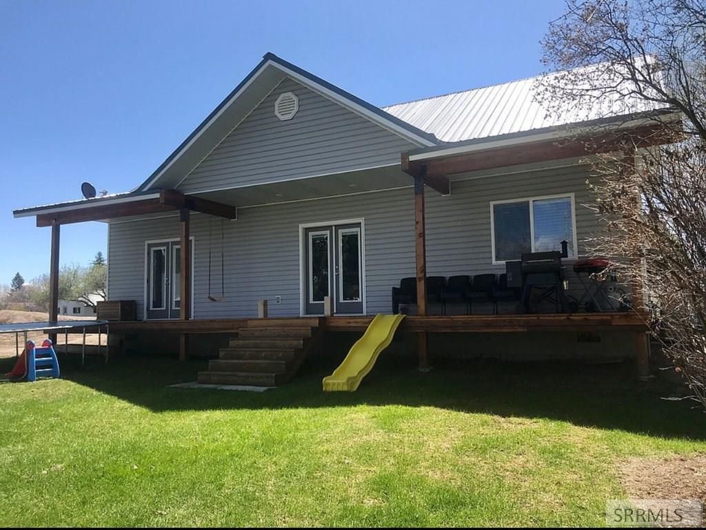 Image 5 of property listing at 161 Walnut Drive, Ashton, ID 83420