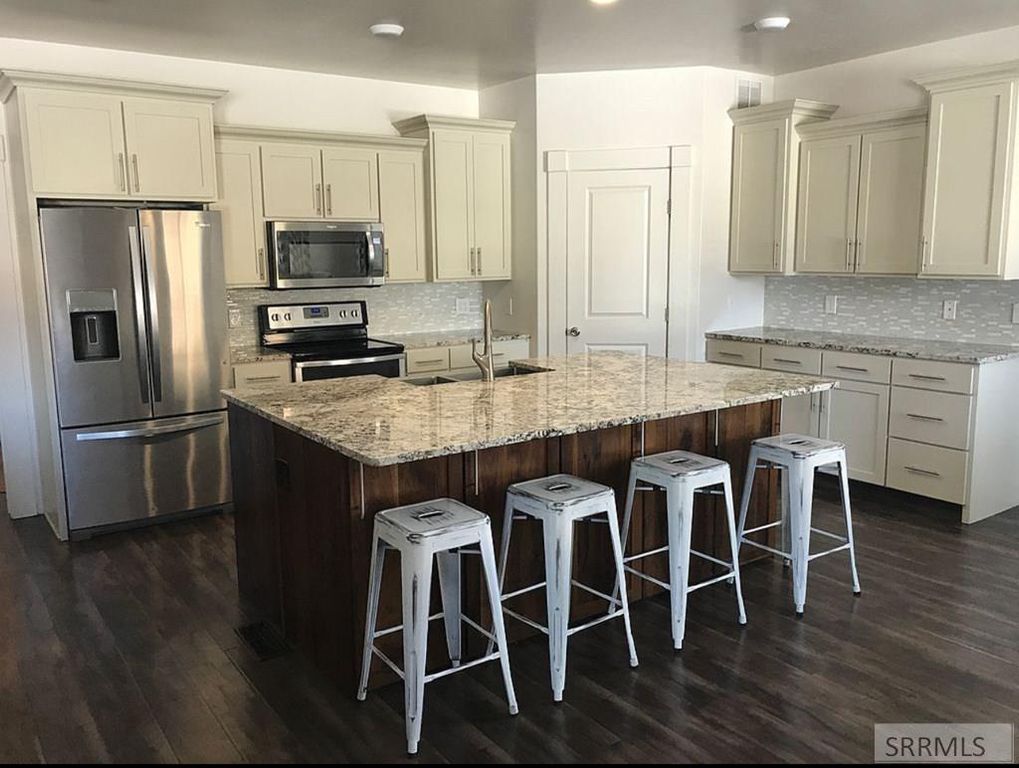 Image 9 of property listing at 161 Walnut Drive, Ashton, ID 83420