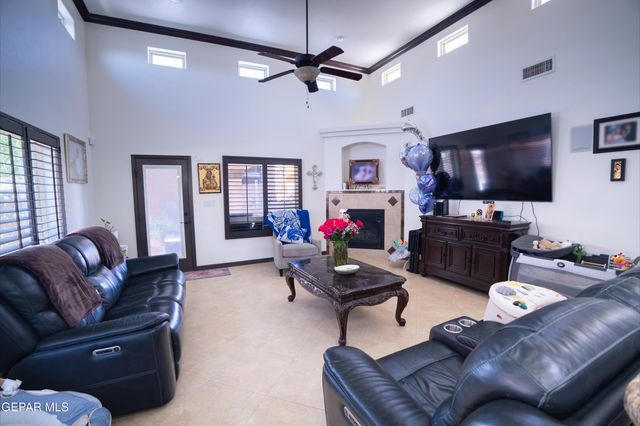 3061 SOLAR POINT Lane, El Paso, TX 79938