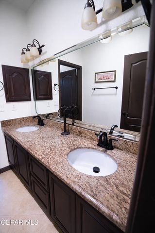 3061 SOLAR POINT Lane, El Paso, TX 79938