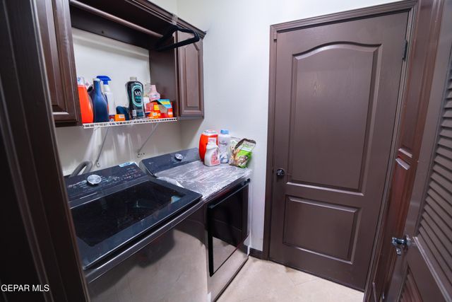 3061 SOLAR POINT Lane, El Paso, TX 79938