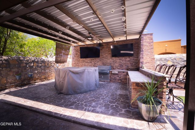 3061 SOLAR POINT Lane, El Paso, TX 79938