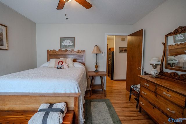 102 Cedar Lane, Moulton, AL 35650